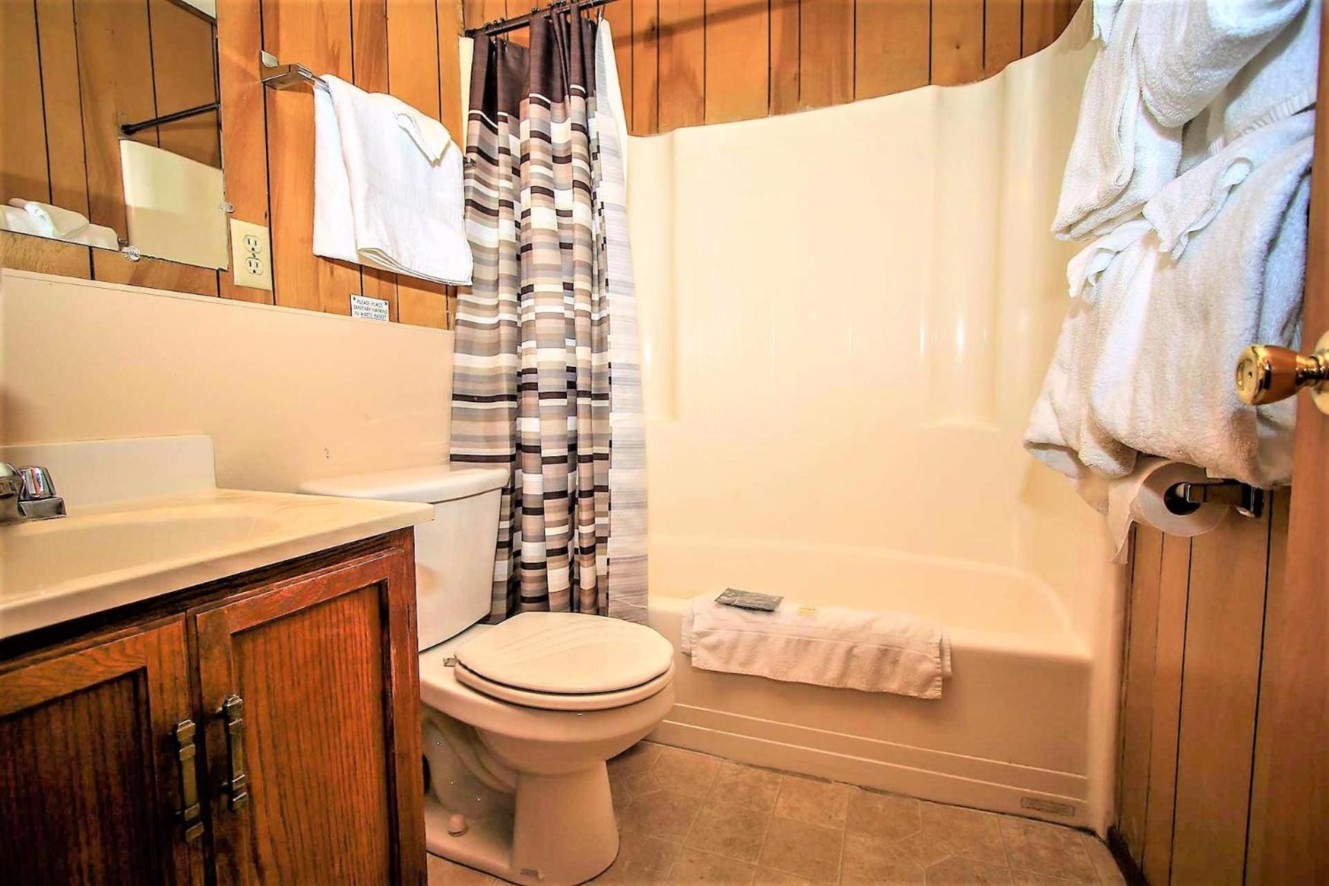 Twin Pines Family Cabin By Big Bear Vacations Big Bear Lake Exterior photo